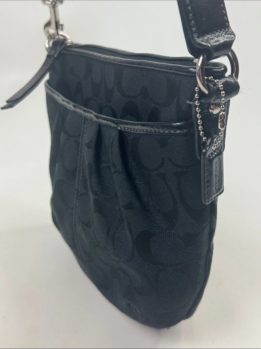 Vintage Coach Black Signature C Crossbody Purse bag Silver zip Key charm NEW